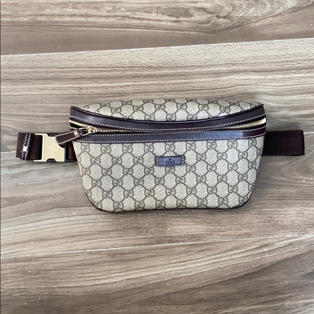Gucci Vintage monogram Belt bag